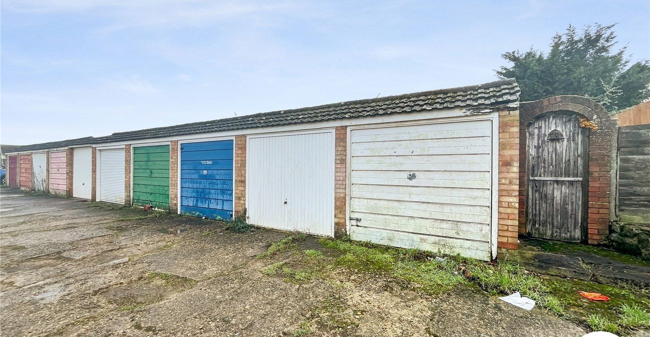 2 bedroom house for sale in Sittingbourne | Robinson Michael & Jackson