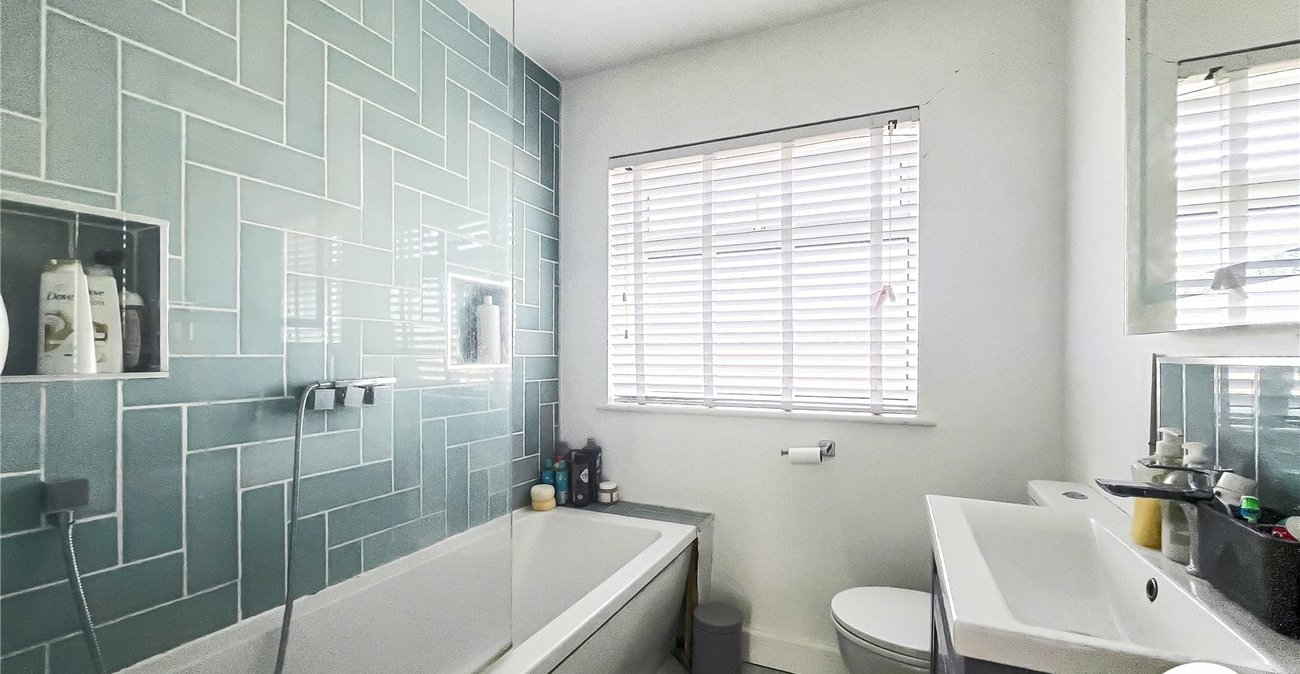 2 bedroom house for sale in Sittingbourne | Robinson Michael & Jackson