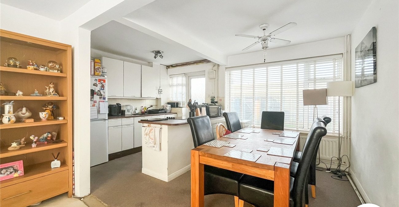 2 bedroom house for sale in Sittingbourne | Robinson Michael & Jackson