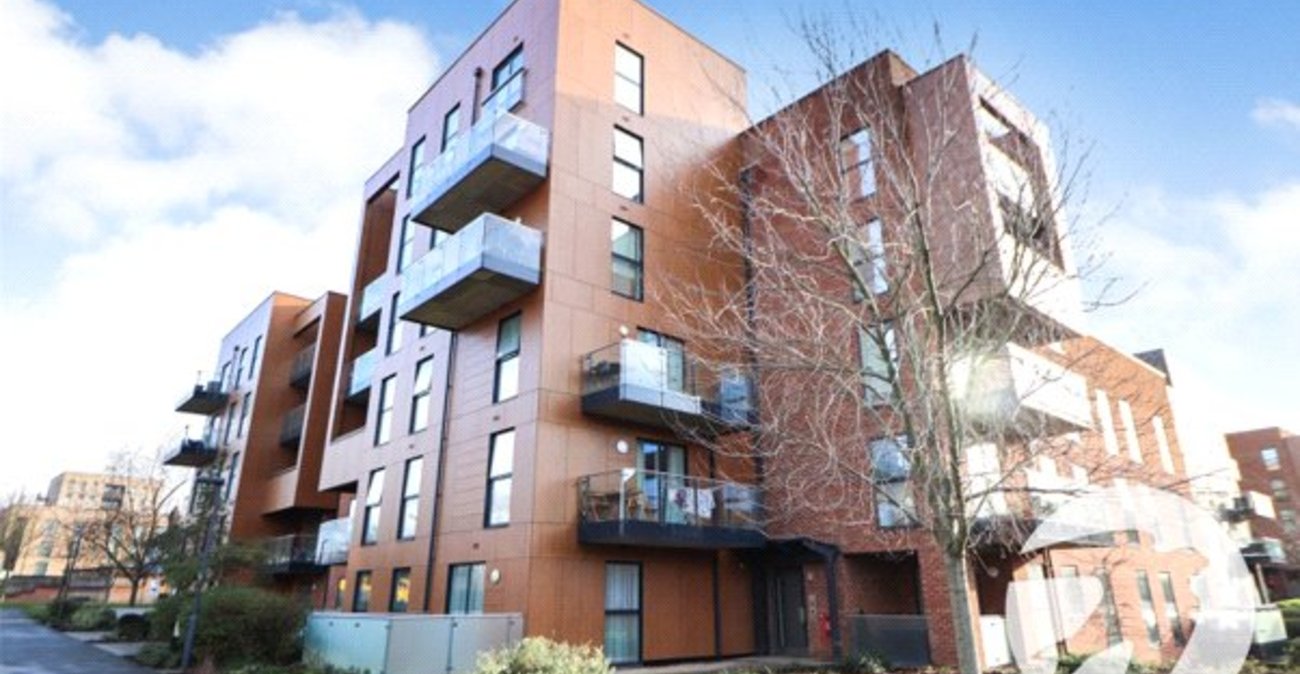 2 bedroom property for sale in Callender Road | Robinson Jackson