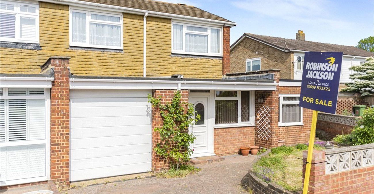 3 bedroom house for sale in Orpington | Robinson Jackson