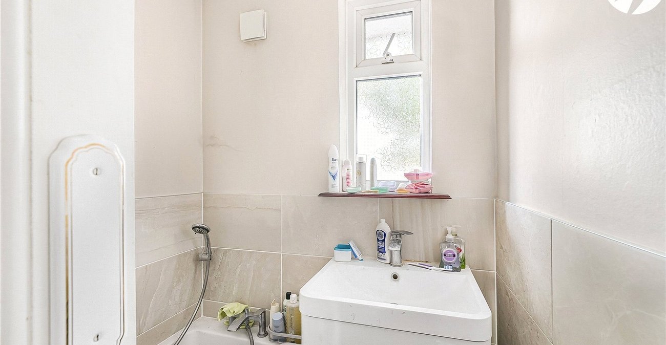 3 bedroom house for sale in Dartford | Robinson Jackson