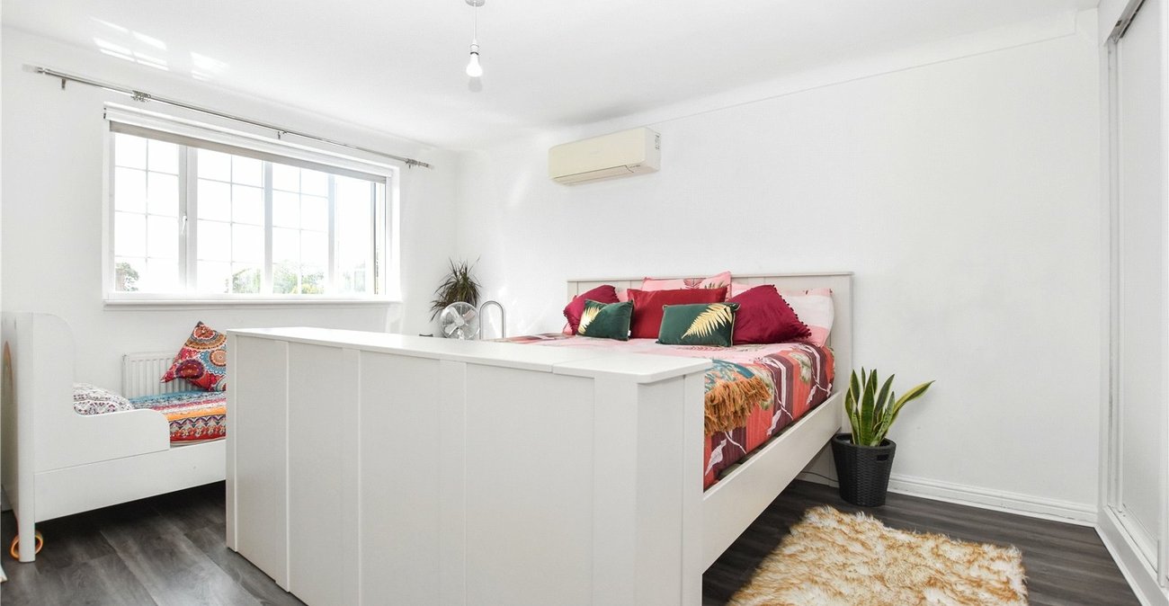 5 bedroom house for sale in Bexleyheath | Robinson Jackson