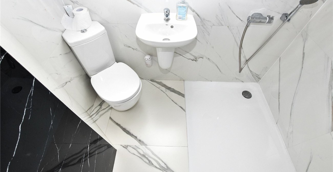 5 bedroom house for sale in Bexleyheath | Robinson Jackson