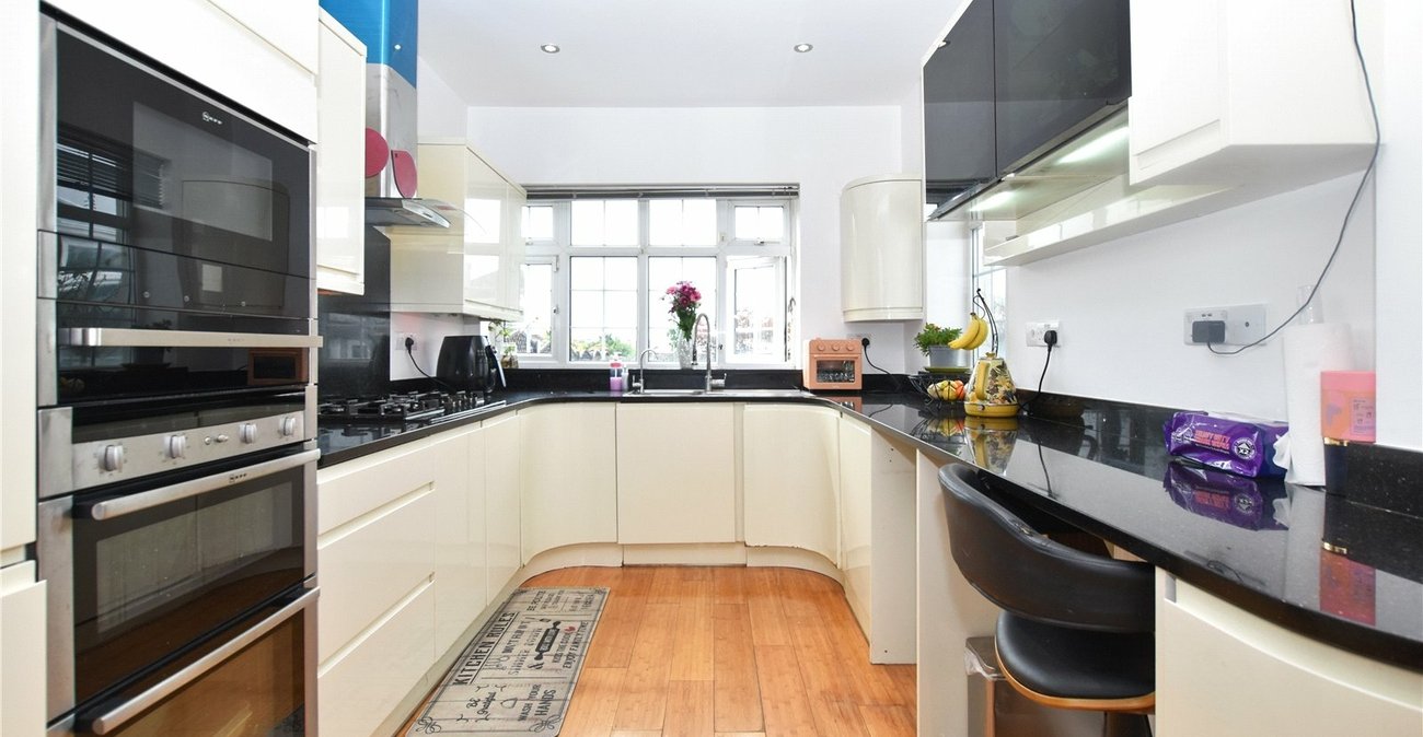 5 bedroom house for sale in Bexleyheath | Robinson Jackson