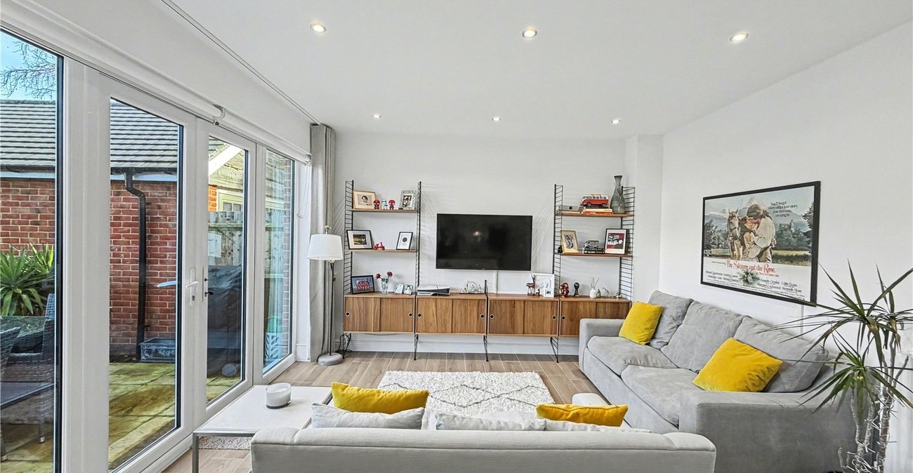 4 bedroom house for sale in Rainham | Robinson Michael & Jackson