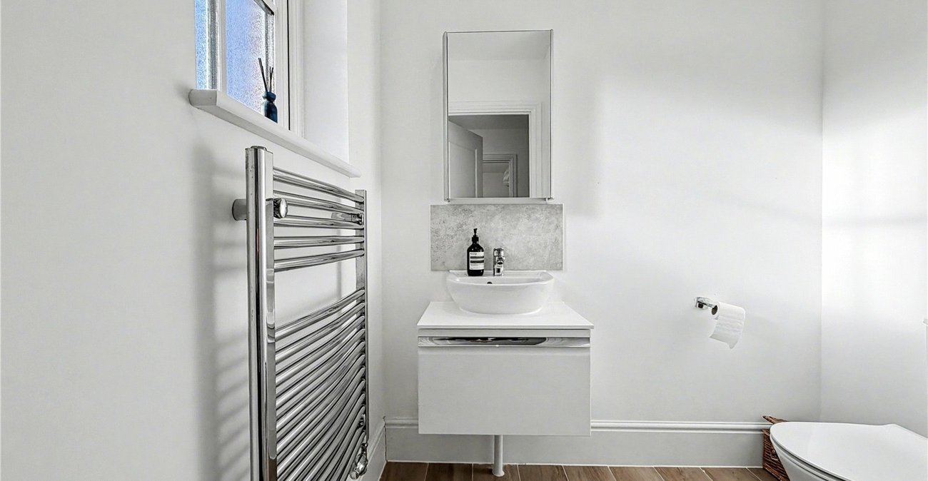 4 bedroom house for sale in Rainham | Robinson Michael & Jackson