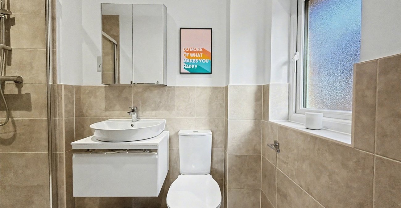 4 bedroom house for sale in Rainham | Robinson Michael & Jackson