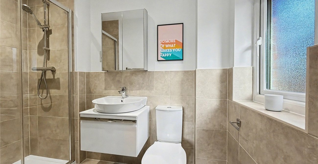 4 bedroom house for sale in Rainham | Robinson Michael & Jackson