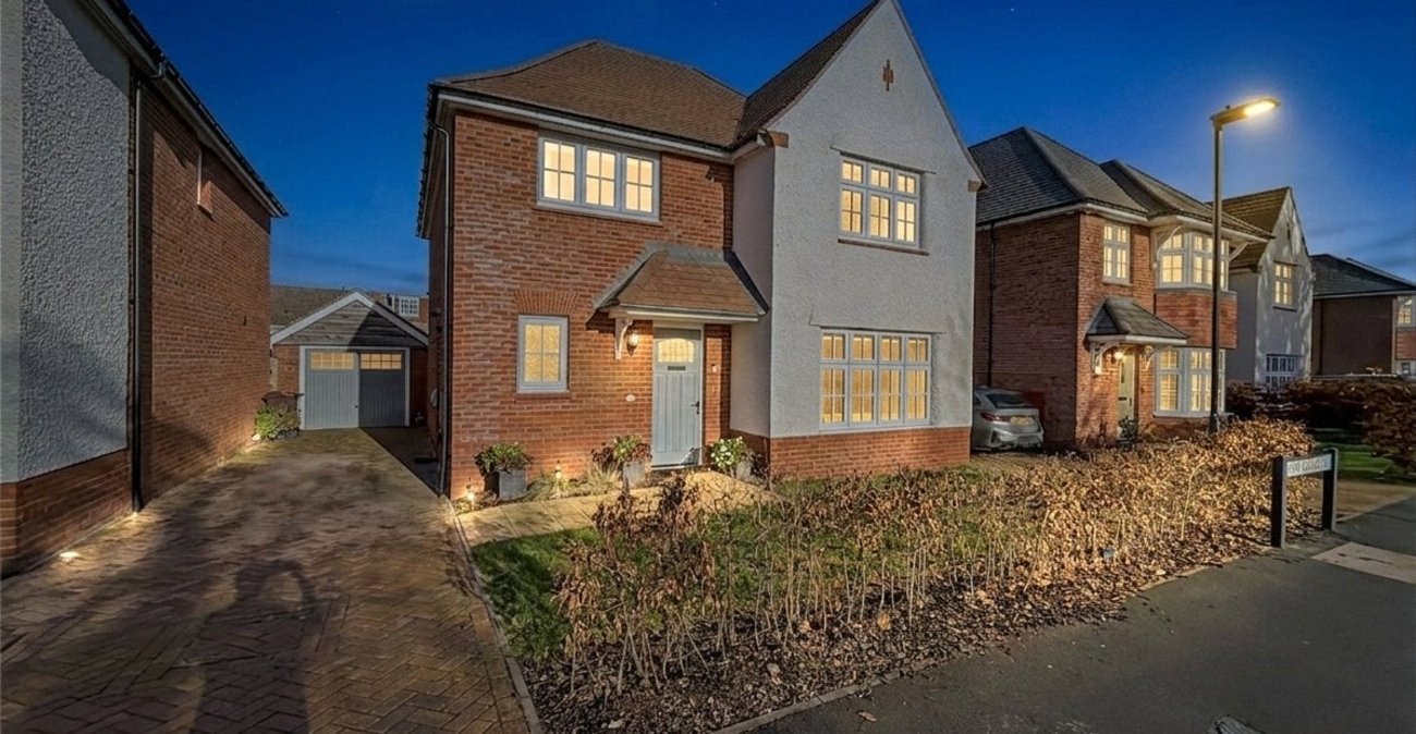 4 bedroom house for sale in Rainham | Robinson Michael & Jackson