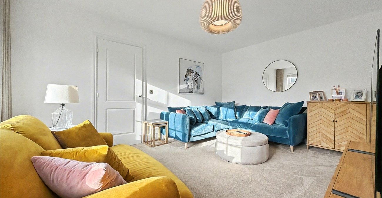 4 bedroom house for sale in Rainham | Robinson Michael & Jackson