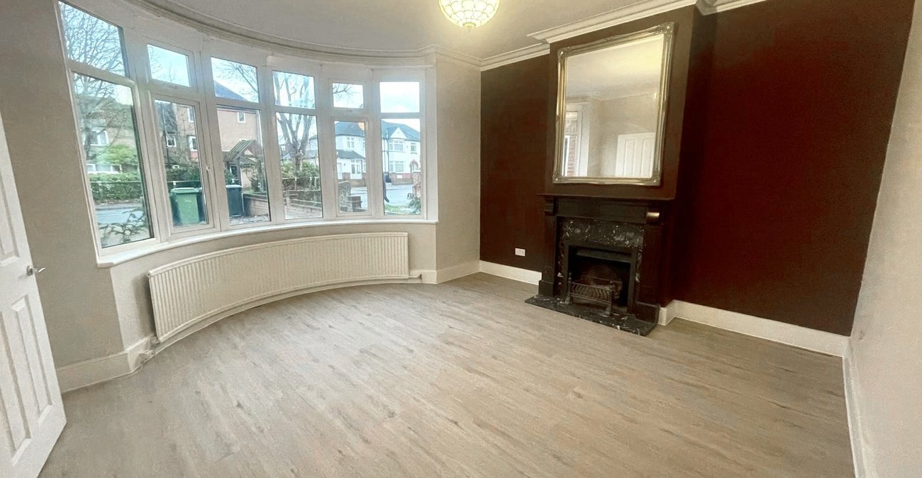 5 bedroom house for sale in London | Robinson Jackson