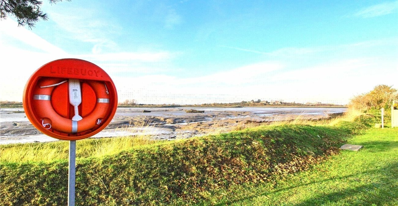 3 bedroom bungalow for sale in Otterham Quay Lane | Robinson Michael & Jackson