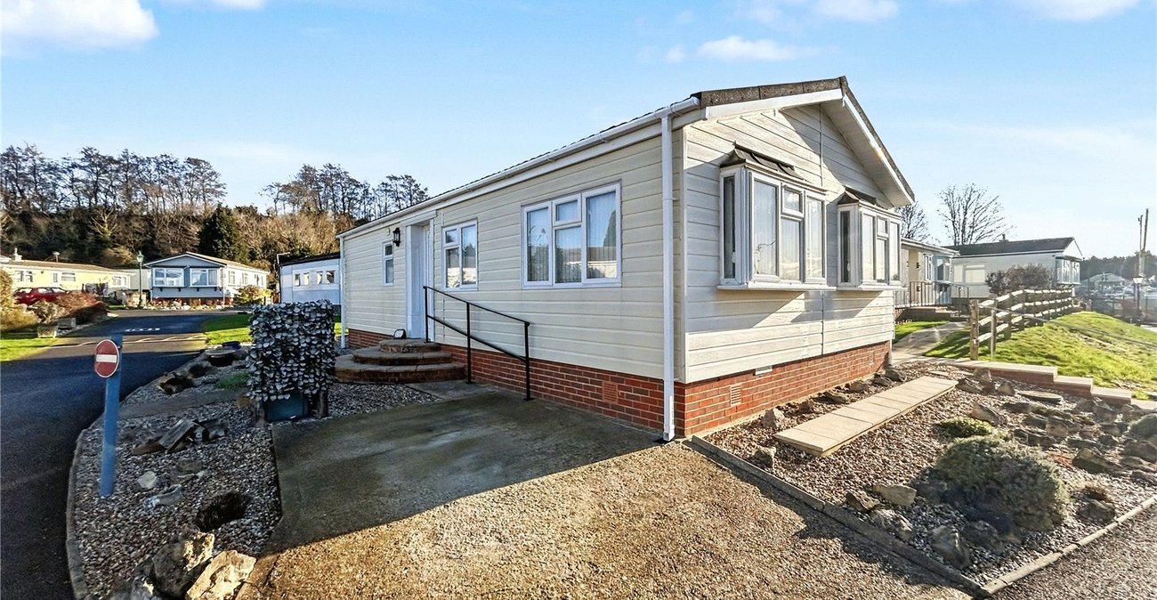 2 bedroom bungalow for sale in Otterham Quay Lane | Robinson Michael & Jackson