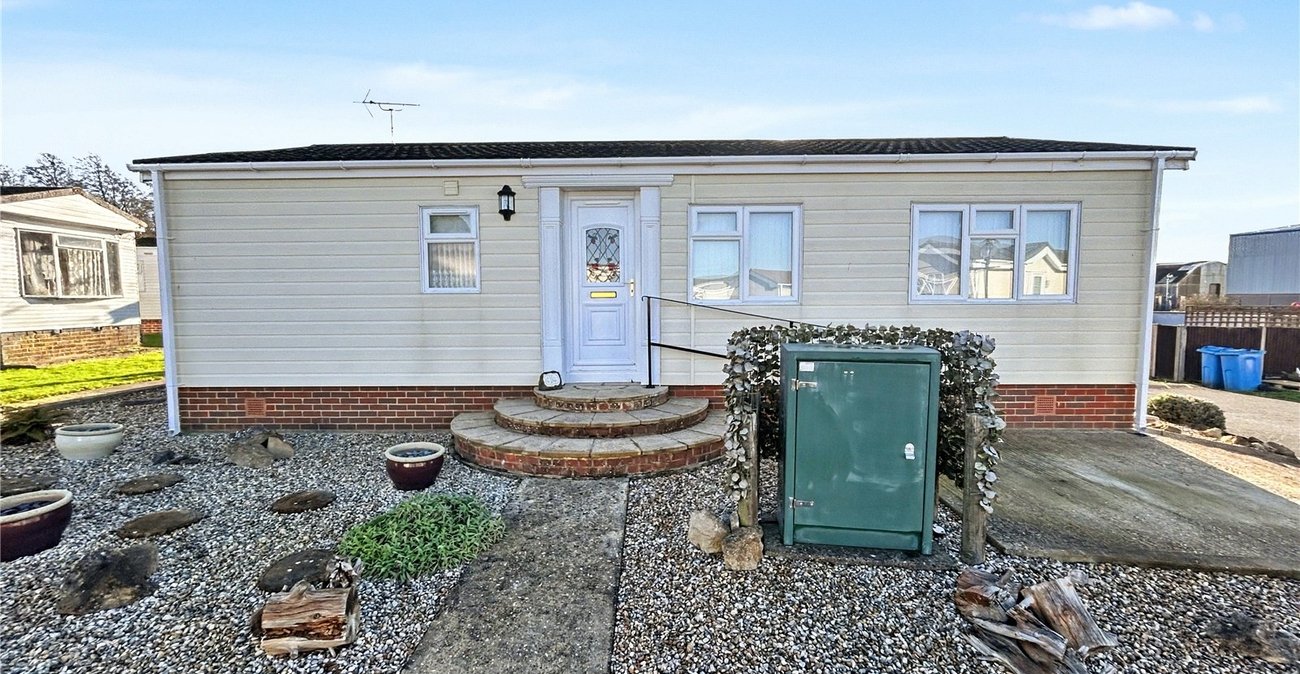 2 bedroom bungalow for sale in Otterham Quay Lane | Robinson Michael & Jackson