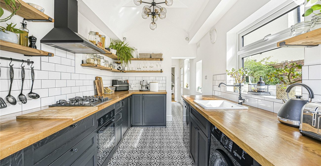 3 bedroom house for sale in Dartford | Robinson Jackson