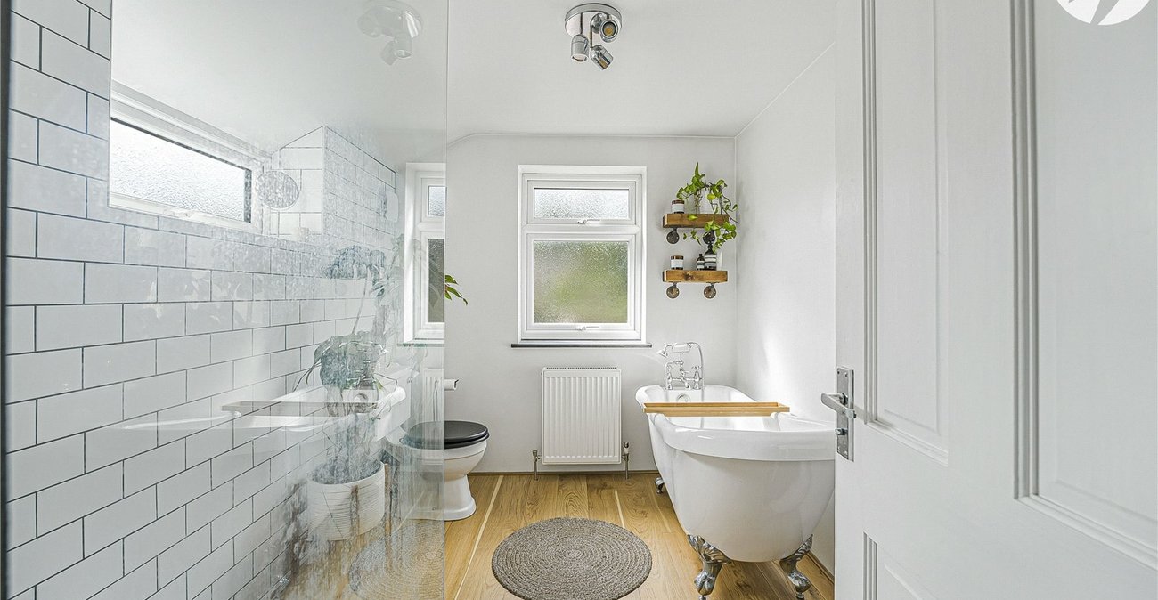 3 bedroom house for sale in Dartford | Robinson Jackson