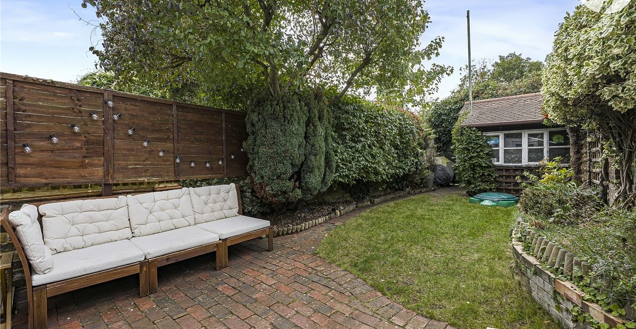 3 bedroom house for sale in Dartford | Robinson Jackson