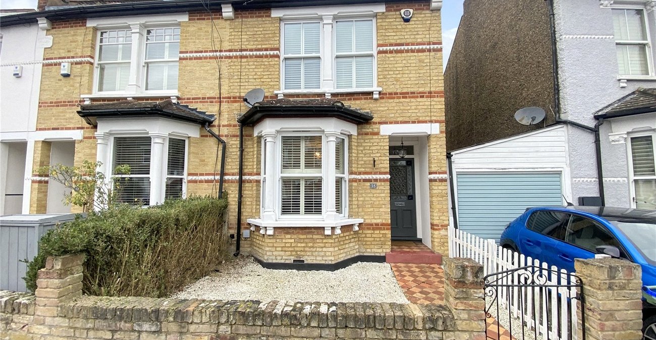 2 bedroom house for sale in Sidcup | Robinson Jackson