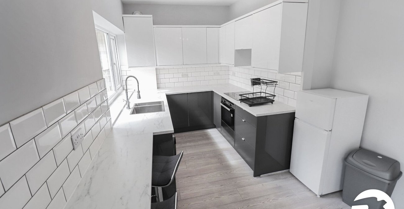 3 bedroom bungalow for sale in Belvedere | Robinson Jackson