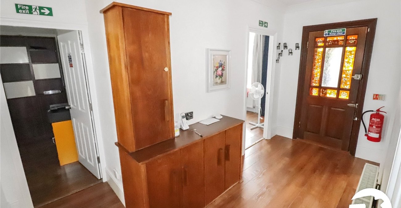3 bedroom bungalow for sale in Upper Belvedere | Robinson Jackson