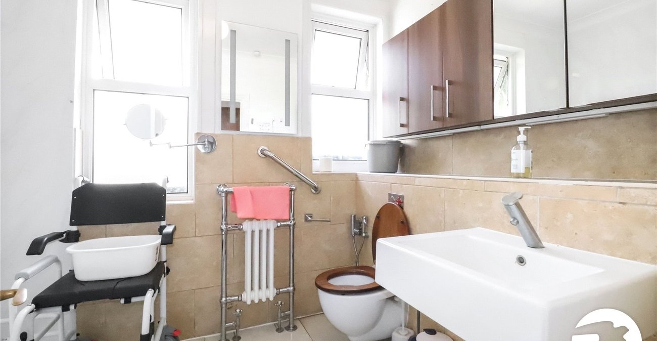 3 bedroom bungalow for sale in Upper Belvedere | Robinson Jackson
