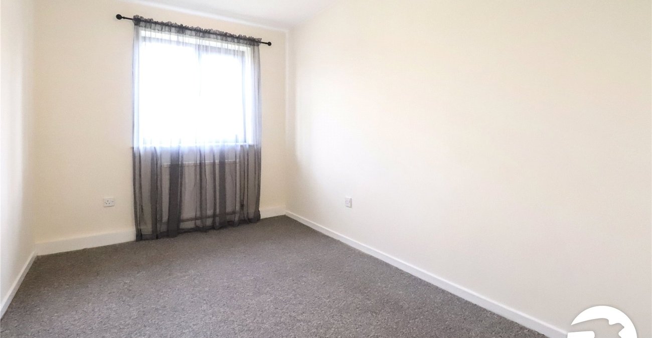 2 bedroom property for sale in Belvedere | Robinson Jackson