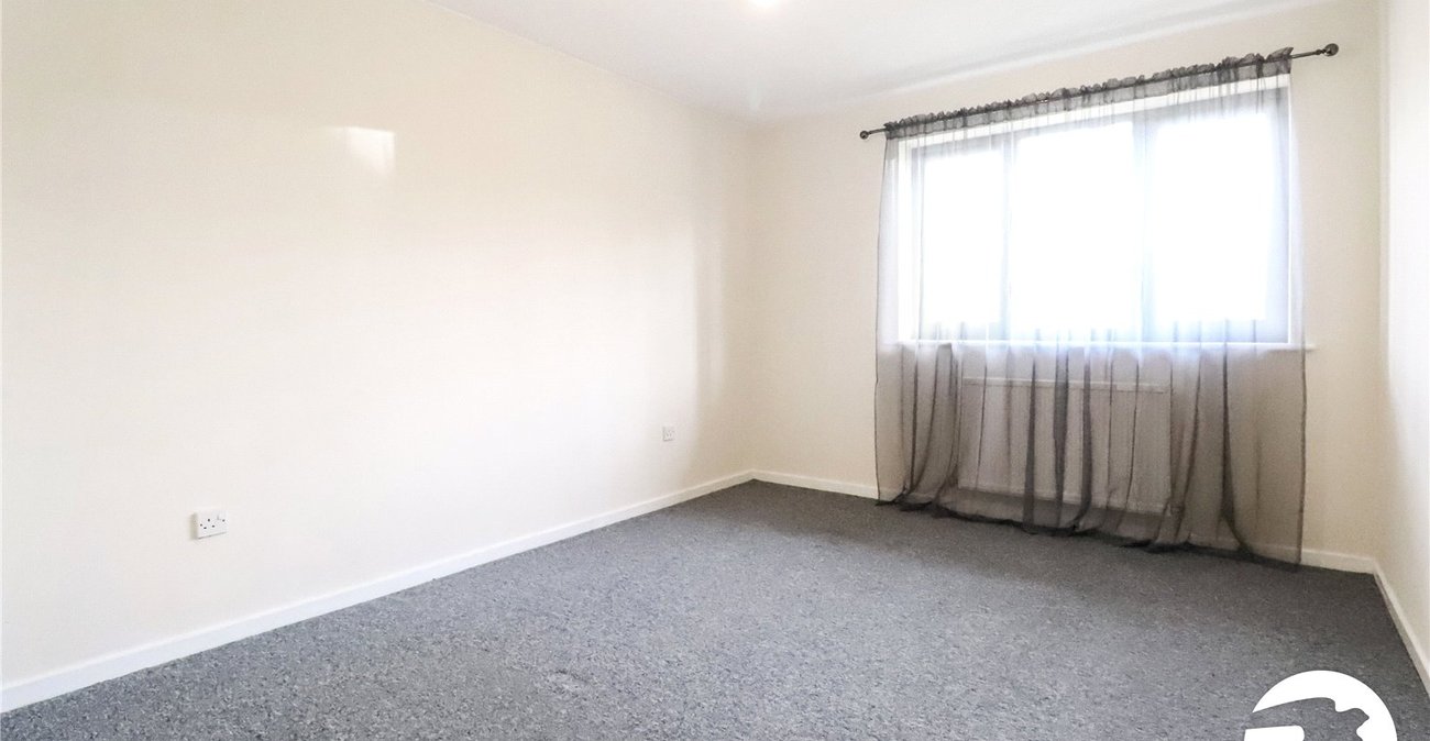 2 bedroom property for sale in Belvedere | Robinson Jackson