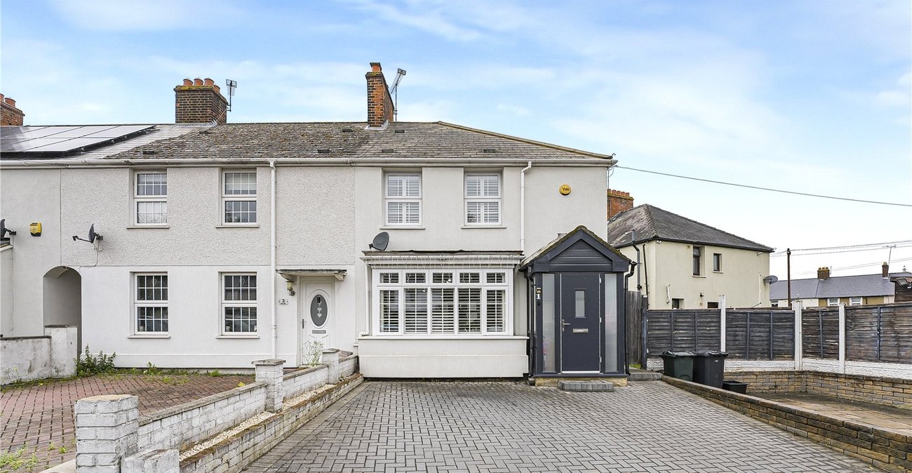 3 bedroom house for sale in Dartford | Robinson Jackson