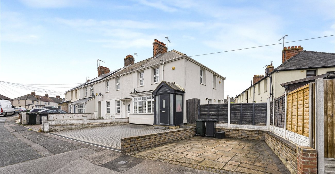 3 bedroom house for sale in Dartford | Robinson Jackson