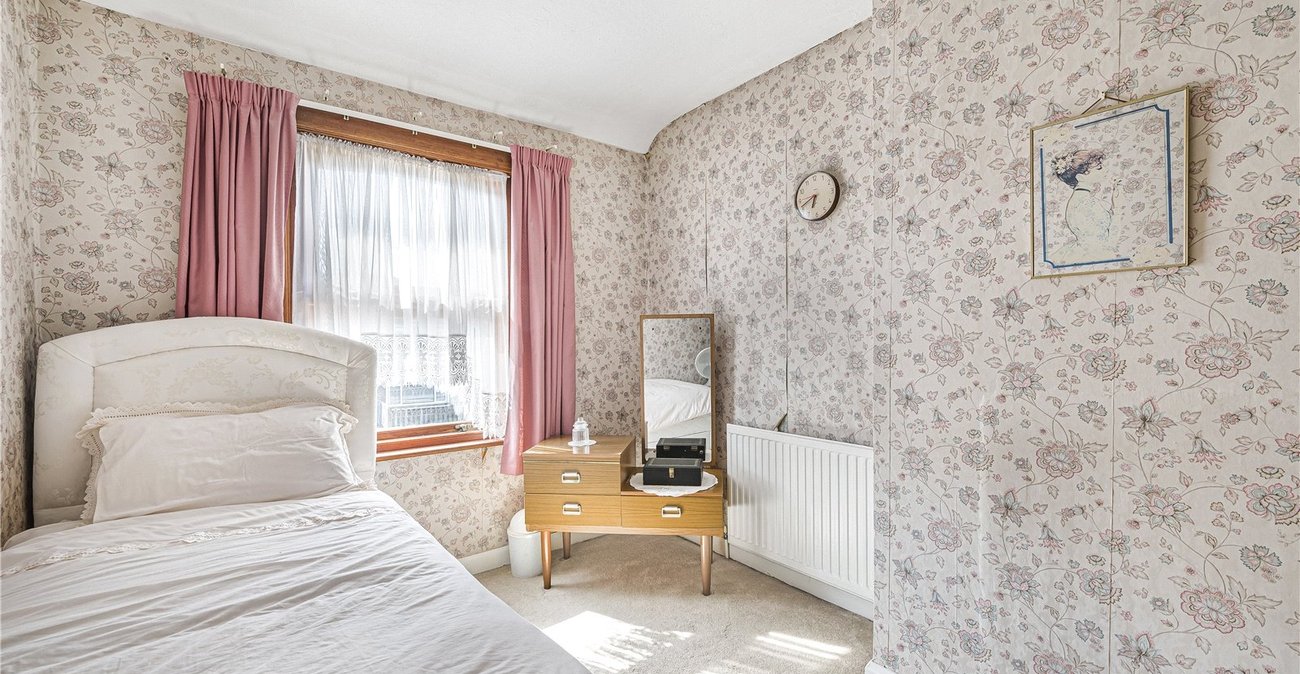 3 bedroom house for sale in Dartford | Robinson Jackson