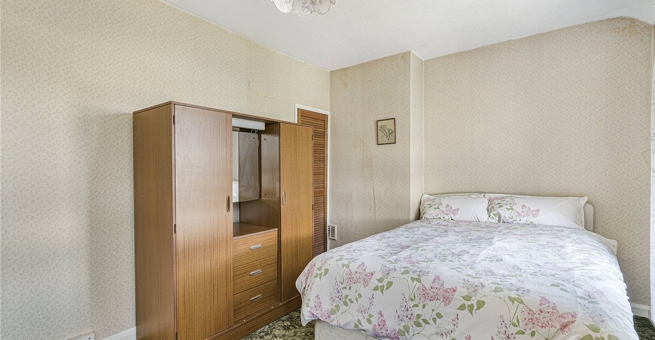3 bedroom house for sale in Dartford | Robinson Jackson