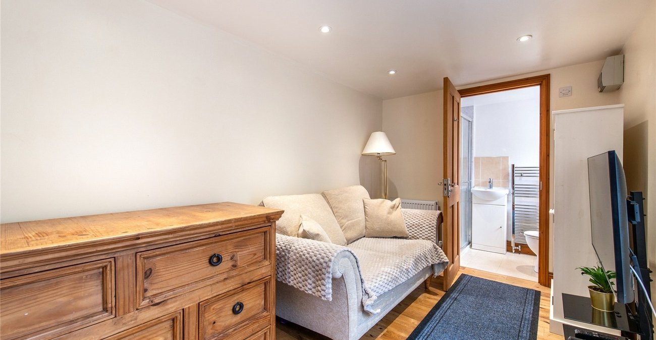 3 bedroom house for sale in Rochester | Robinson Michael & Jackson