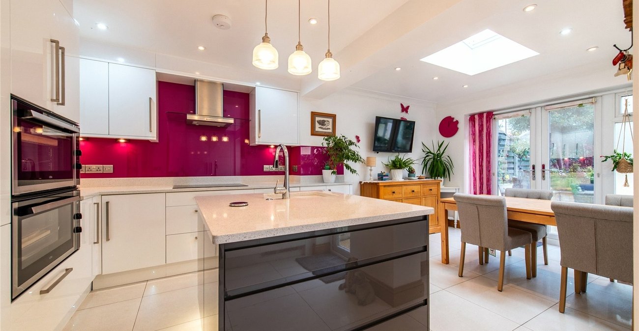 3 bedroom house for sale in Rochester | Robinson Michael & Jackson