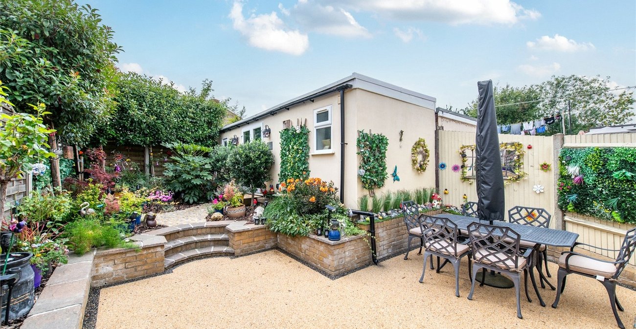 3 bedroom house for sale in Rochester | Robinson Michael & Jackson