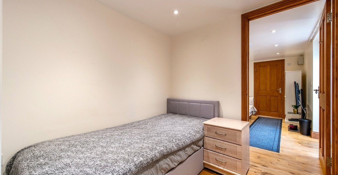 3 bedroom house for sale in Rochester | Robinson Michael & Jackson