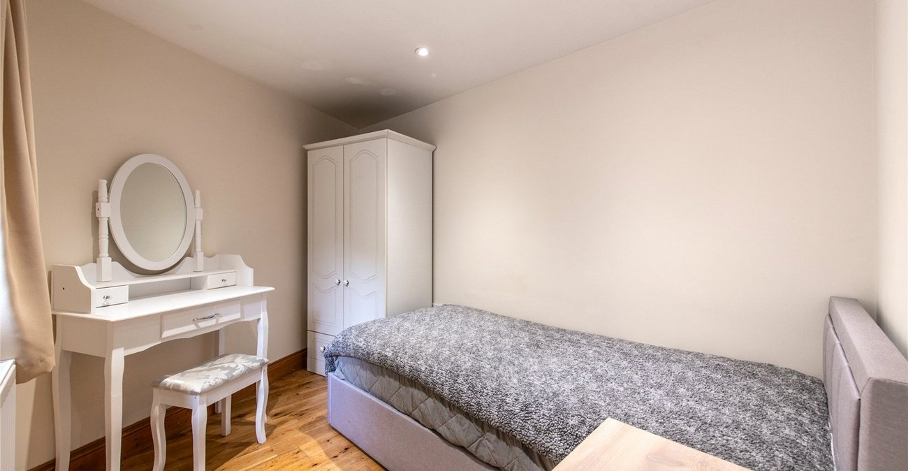 3 bedroom house for sale in Rochester | Robinson Michael & Jackson