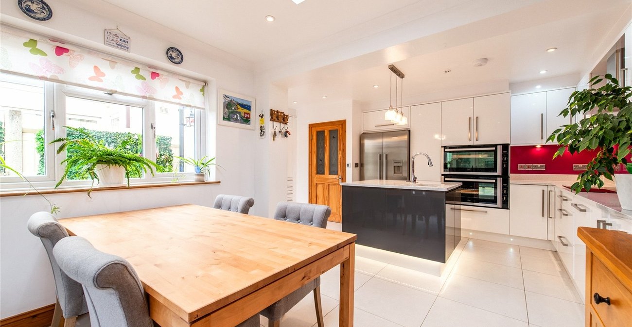 3 bedroom house for sale in Rochester | Robinson Michael & Jackson