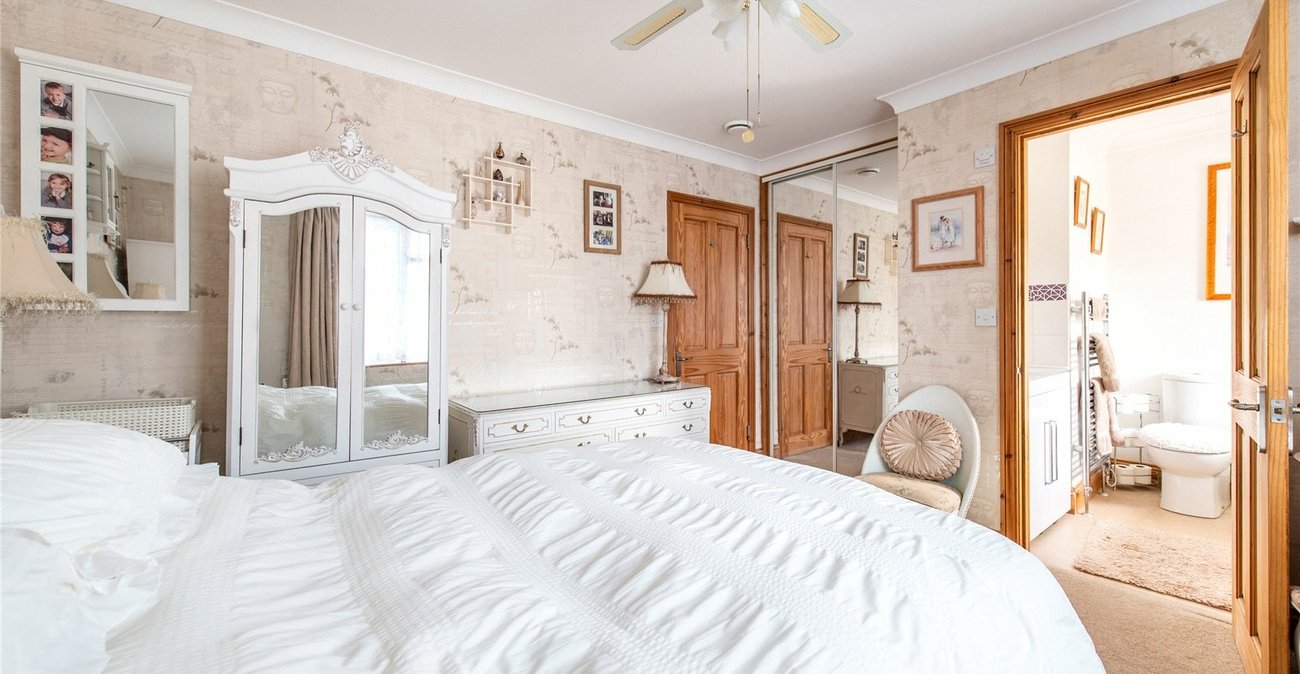 3 bedroom house for sale in Rochester | Robinson Michael & Jackson