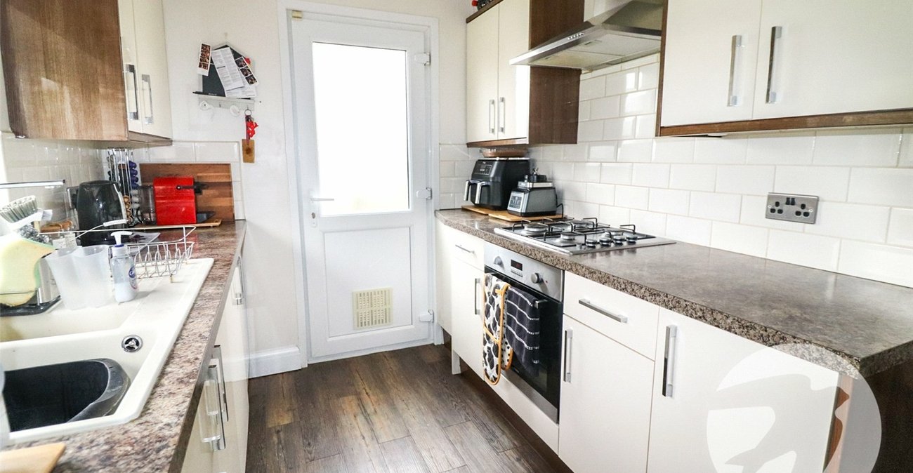 3 bedroom bungalow for sale in Barnehurst | Robinson Jackson