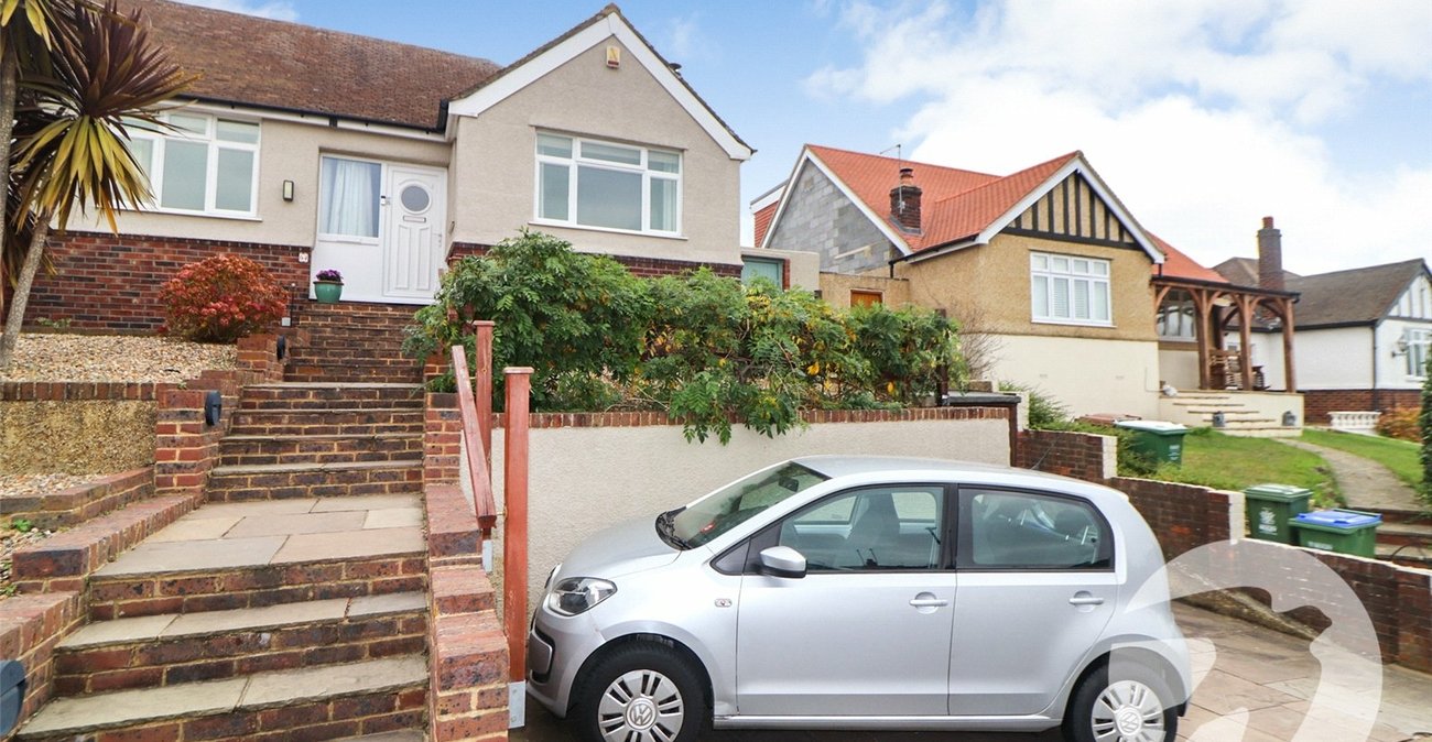 3 bedroom bungalow for sale in Barnehurst | Robinson Jackson