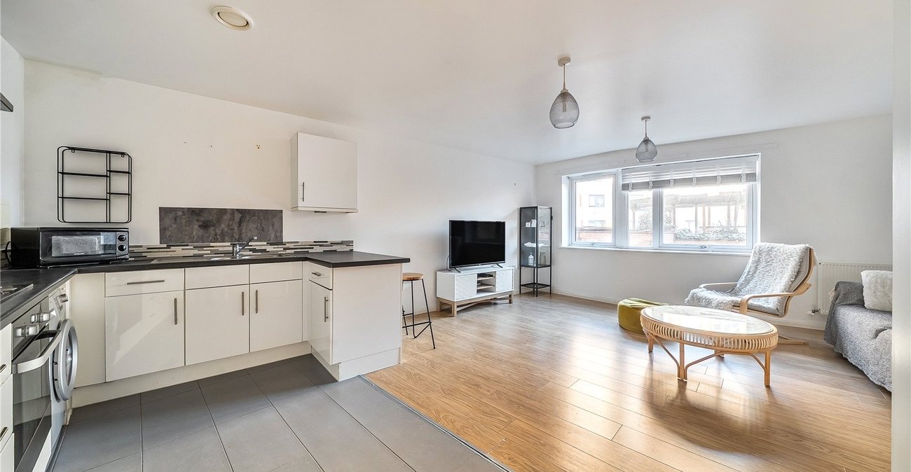 1 bedroom property for sale in London | Robinson Jackson