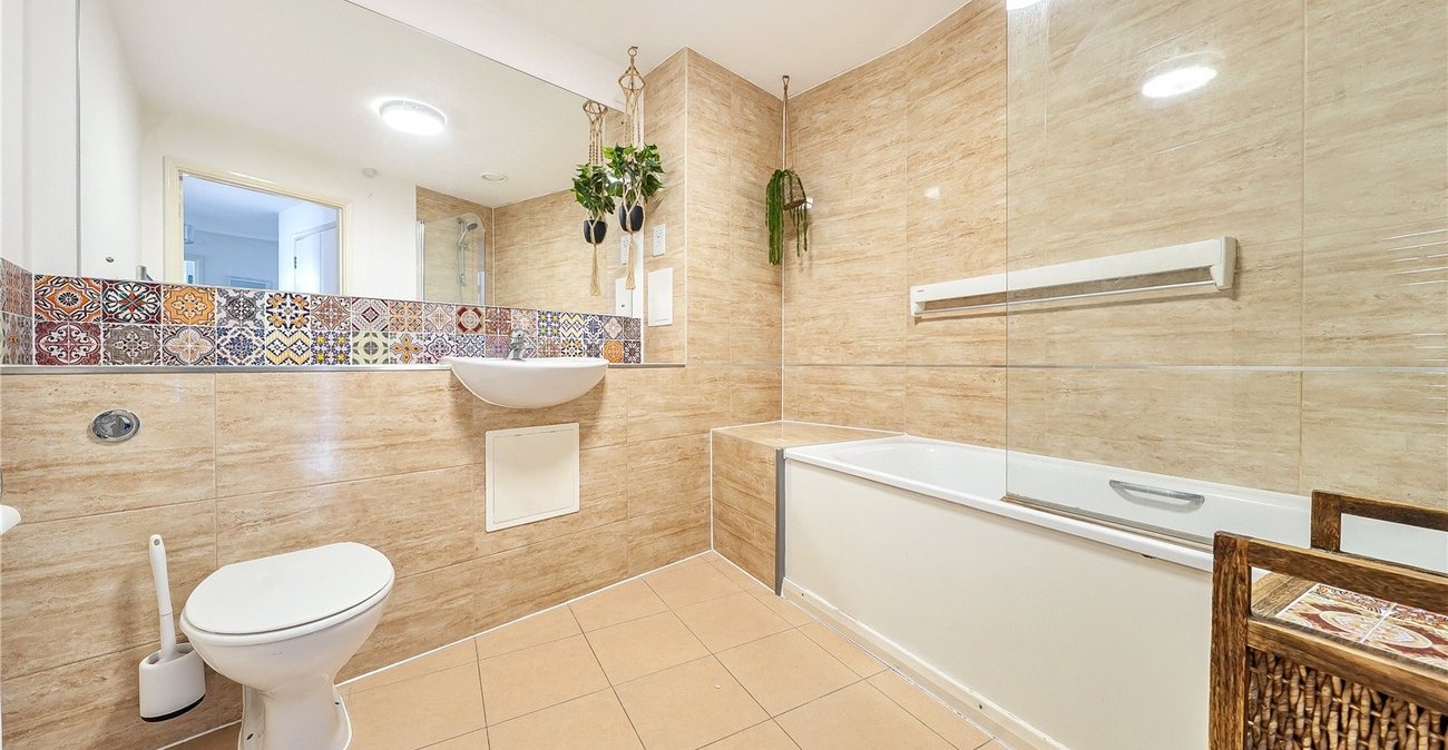 1 bedroom property for sale in London | Robinson Jackson