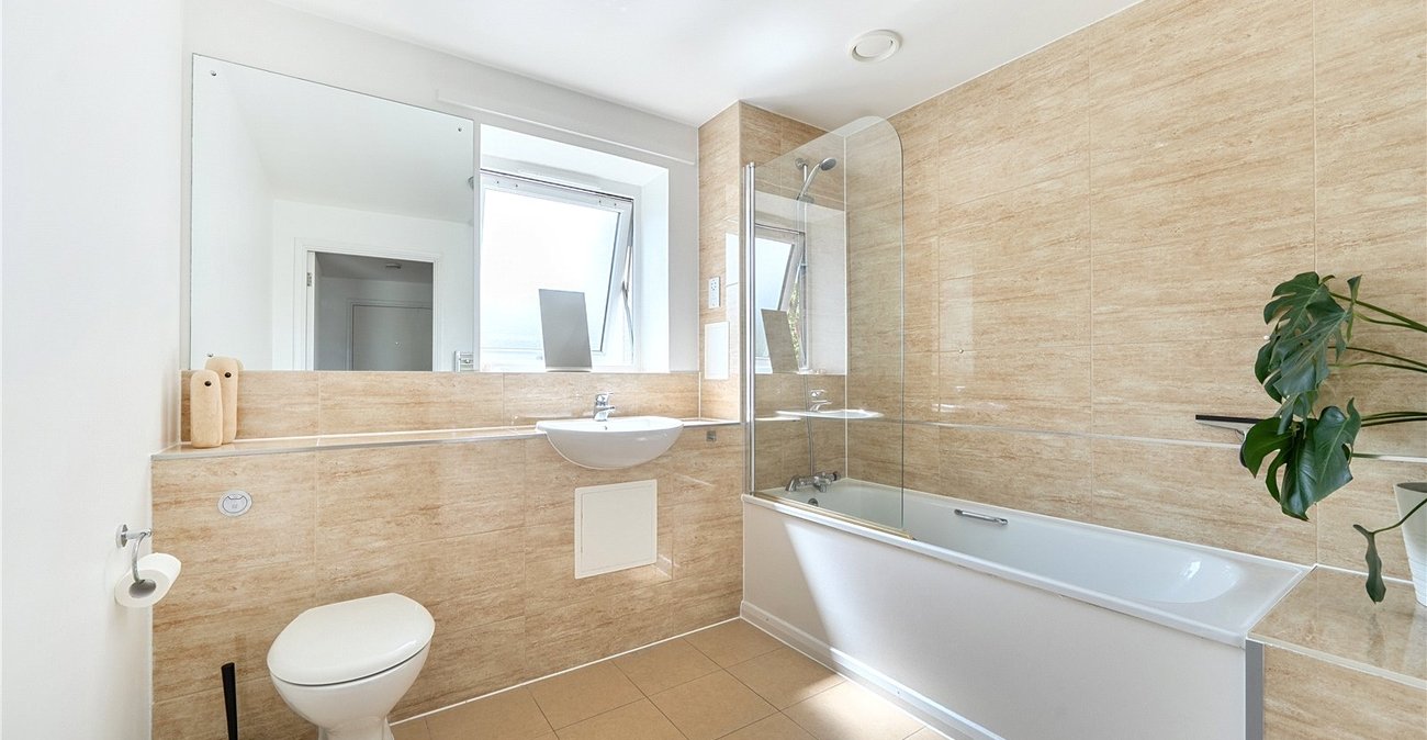 1 bedroom property for sale in Sydenham | Robinson Jackson