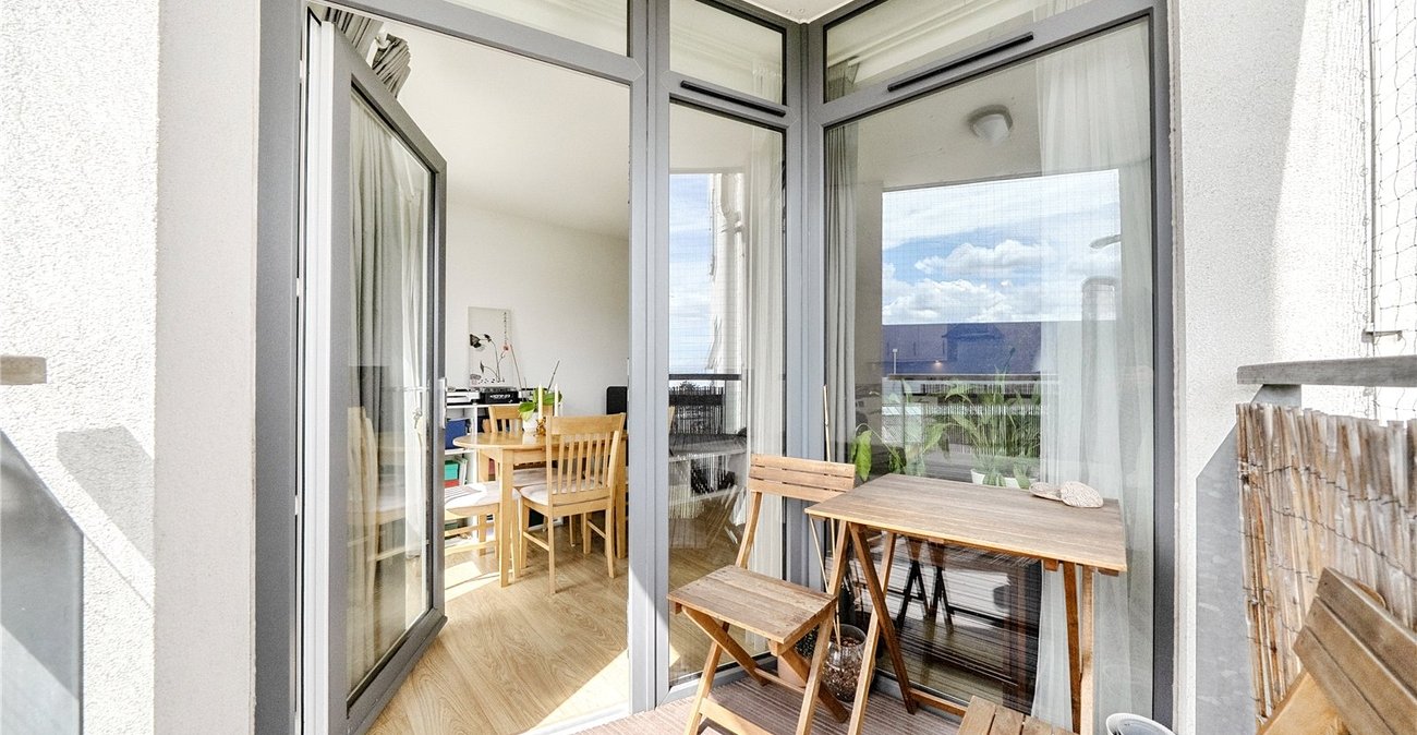 1 bedroom property for sale in Sydenham | Robinson Jackson