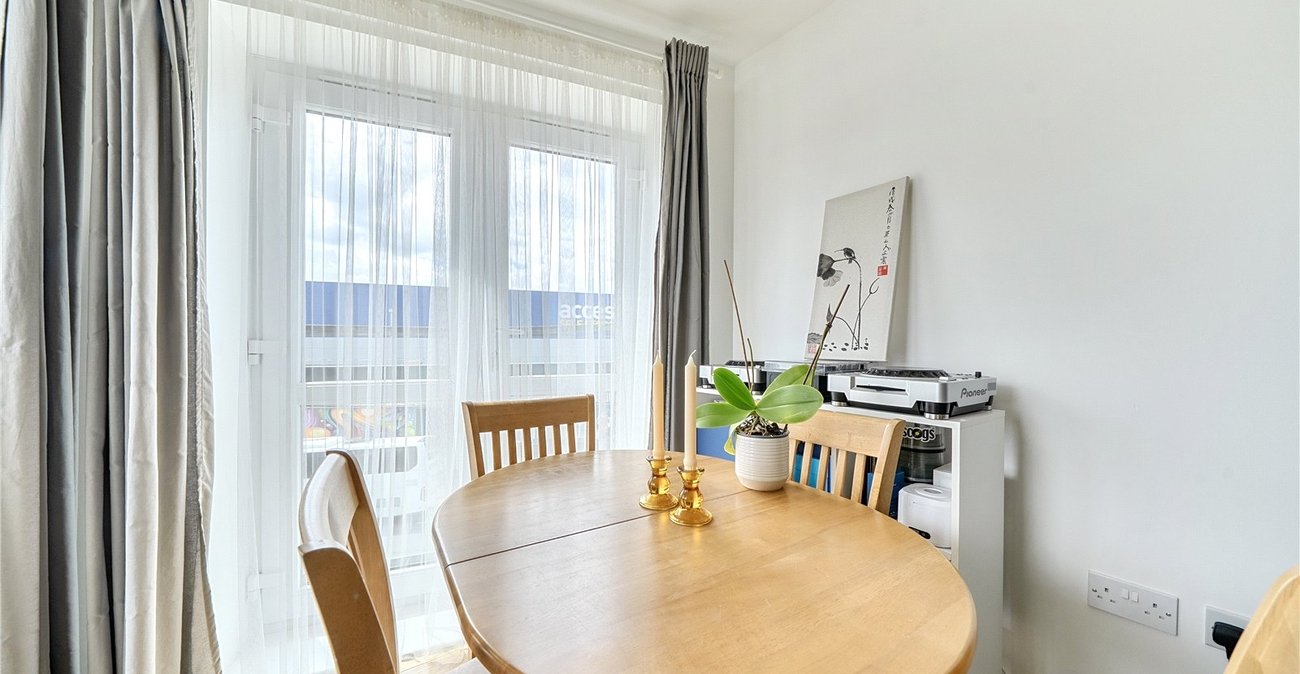 1 bedroom property for sale in Sydenham | Robinson Jackson