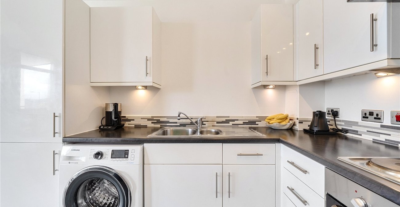 1 bedroom property for sale in Sydenham | Robinson Jackson