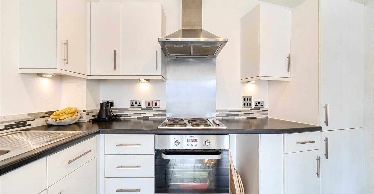 1 bedroom property for sale in Sydenham | Robinson Jackson