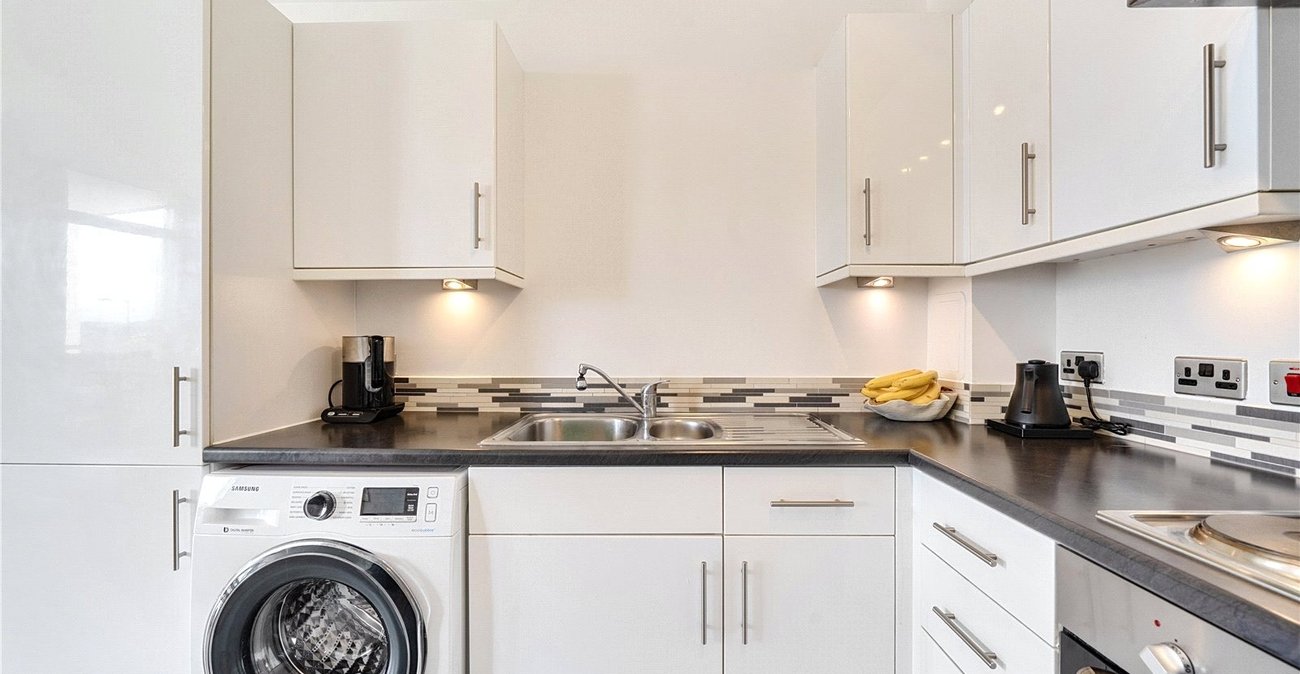 1 bedroom property for sale in Sydenham | Robinson Jackson