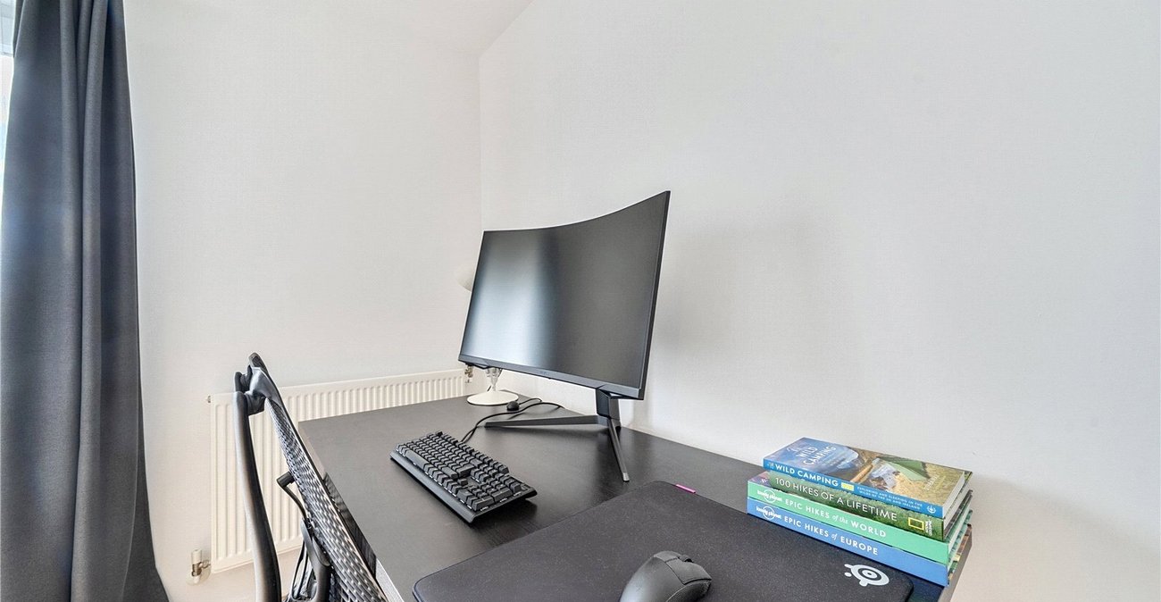 1 bedroom property for sale in Sydenham | Robinson Jackson